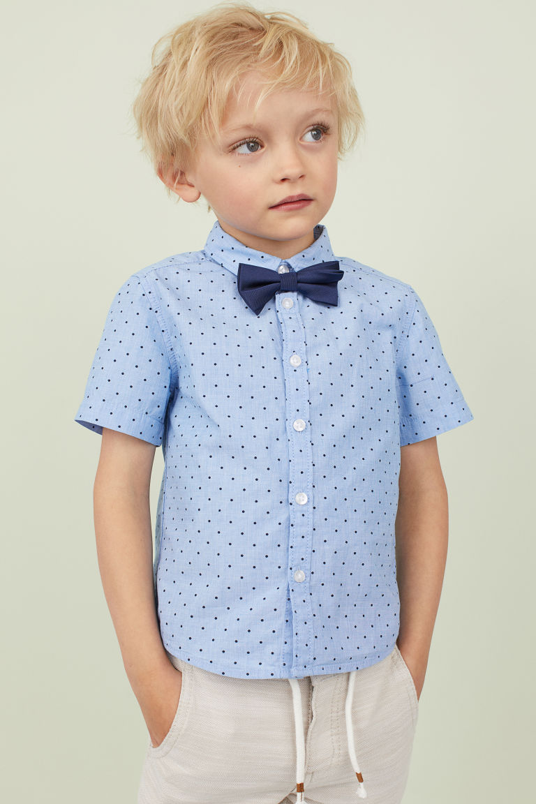 Shirt with a tie/bow tie