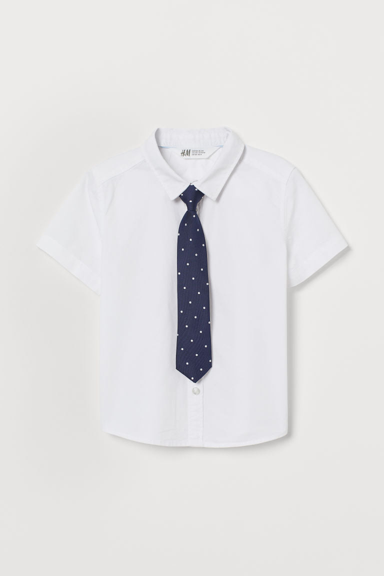 Shirt with a tie/bow tie